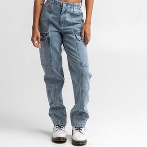 Tilly’s RSQ Womens Cargo Jeans - LIGHT WASH Sz 27